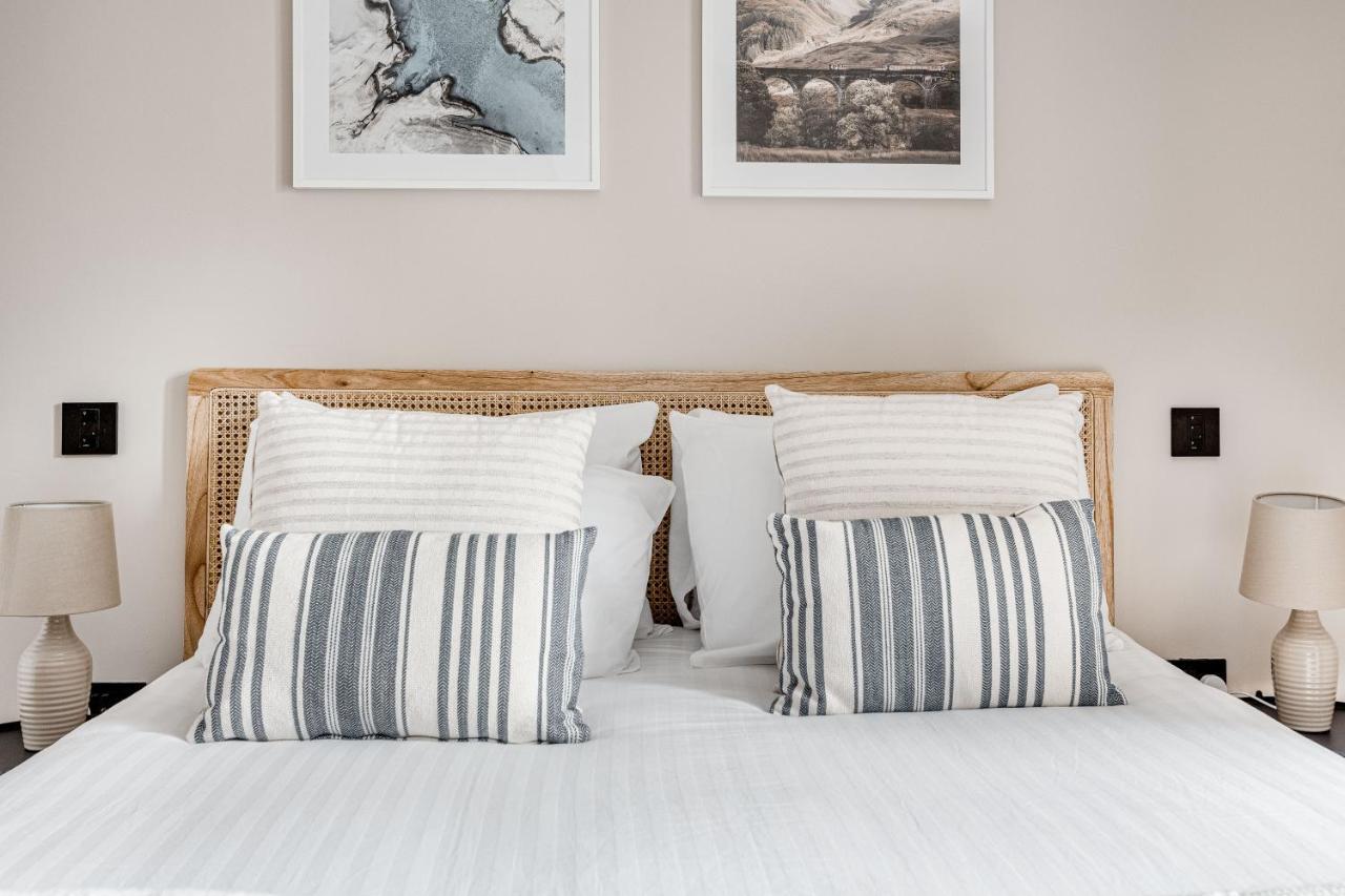 Charming 1 Bedroom Apt , Town Centre, Wifi, Free Parking By Tent Serviced Apartments Стейнс Экстерьер фото